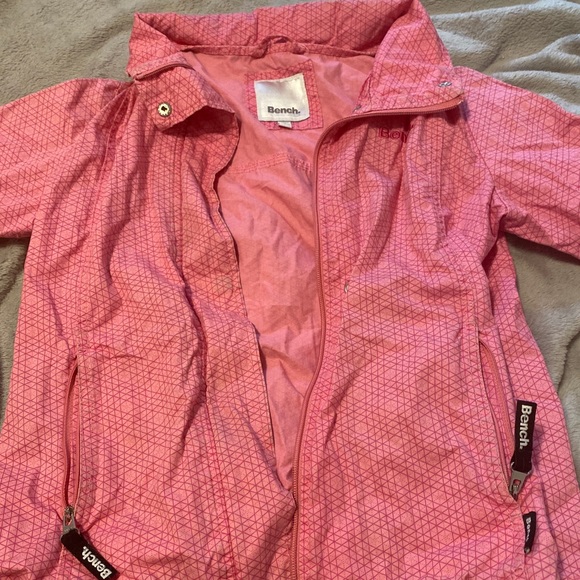 Kids Bench Jacket - Picture 1 of 3